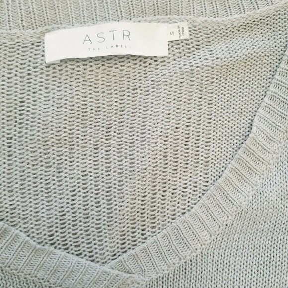 ASTR The Label, Open Lines V-Neck Sweater, S - Picture 5 of 7